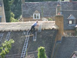 Rural Skills Thatching. Copyright Cotswold Conservation Board